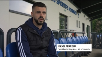 Imagem de Paixão pela Polícia e pelo Futebol