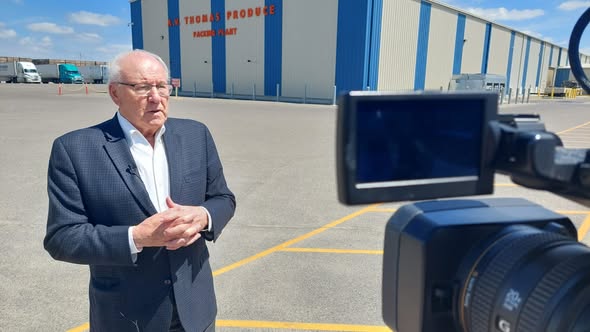 Imagem de Rei da batata doce nos EUA condecorado em Portugal