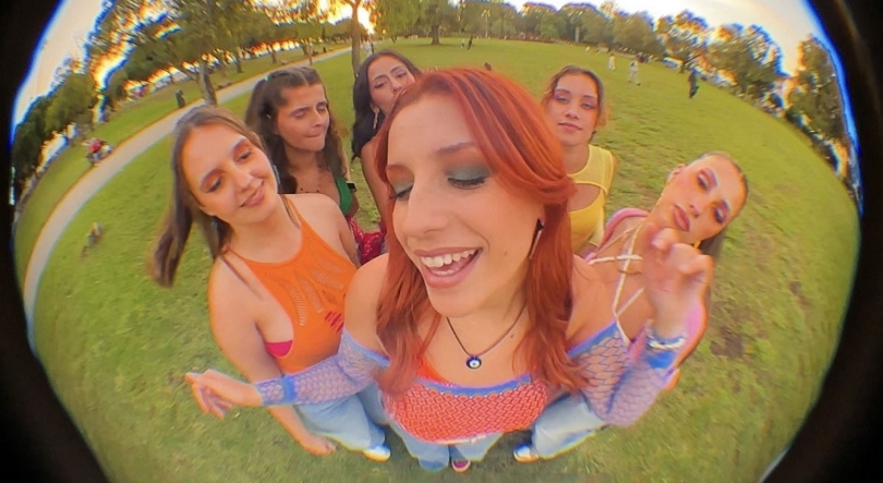 Imagem de Ema, “Olho Gordo”