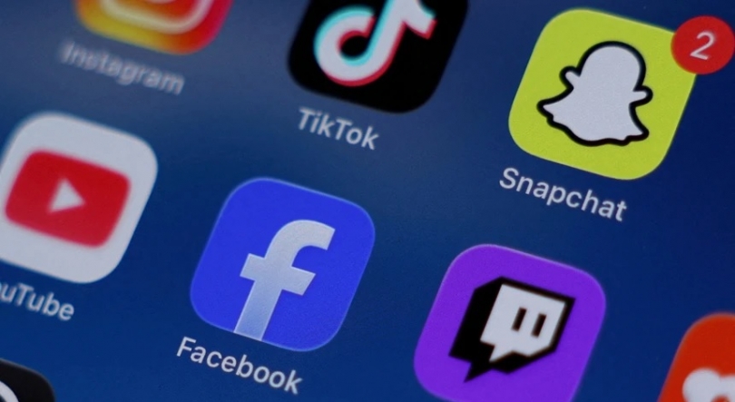 Imagem de Parlamento aprova limitação de acesso de crianças e jovens a redes e plataformas online