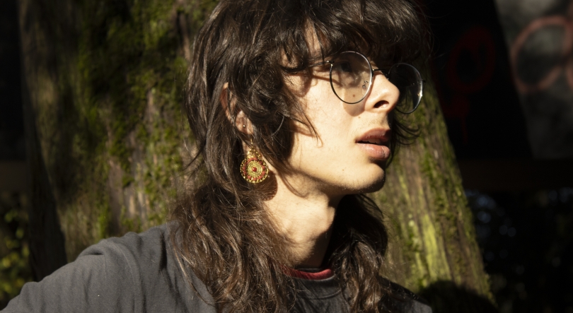 Imagem de Davi Santiago, “Olha O Brilho”