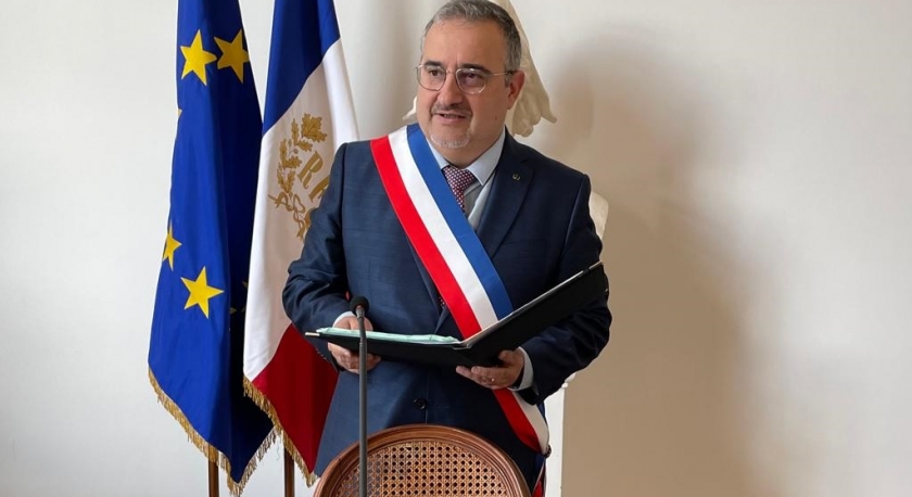 Imagem de Autarcas eleitos em França querem apostar no ensino de português