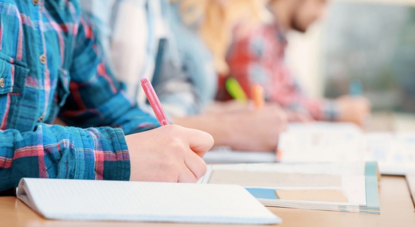 Imagem de Sindicatos pedem rapidez na reforma do ensino no estrangeiro