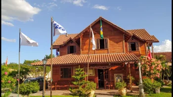 A primeira rede de Casas dos Açores no Mundo nasceu no Brasil
