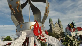 Festas do Divino Espírito Santo da Nova Inglaterra em Fall River