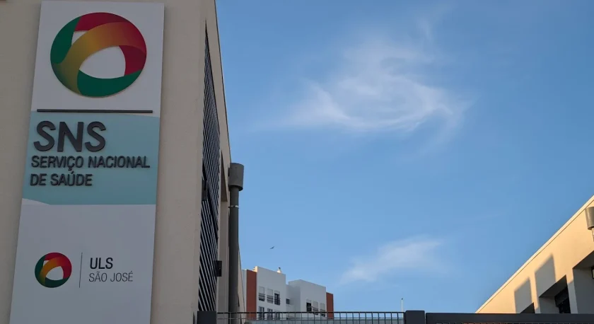 Emigrantes não têm direito a médico de família no SNS em Portugal